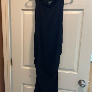 Stretchy black sleeveless maternity dress